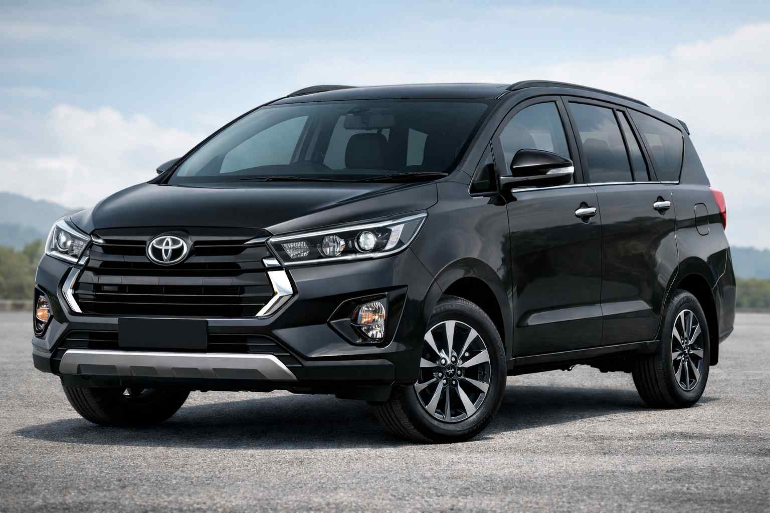 Innova Luxury